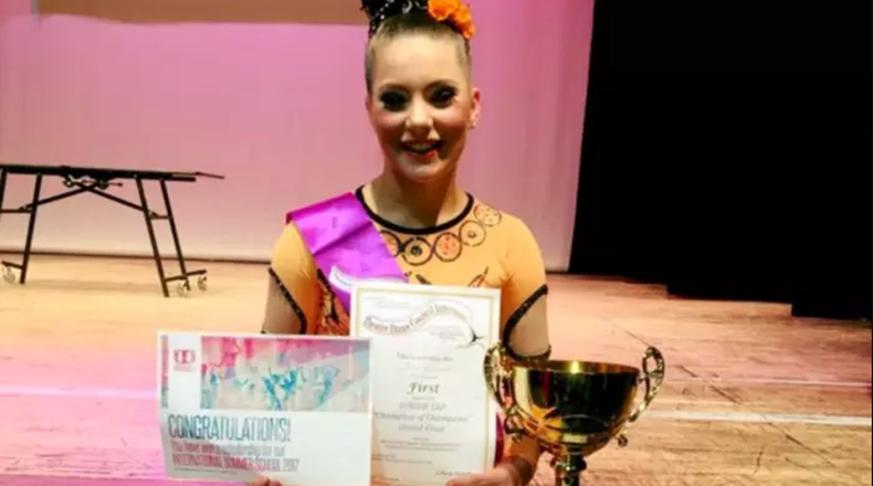 Dancer Zara gets the crown