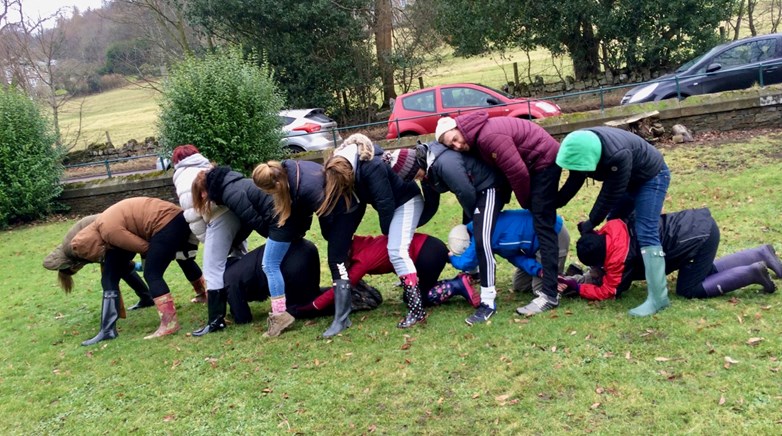 Primary trainees get their hands dirty... 