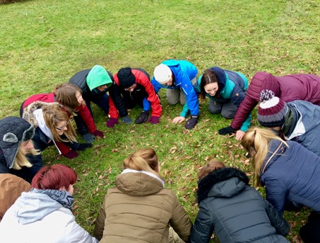 Primary trainees get their hands dirty... 
