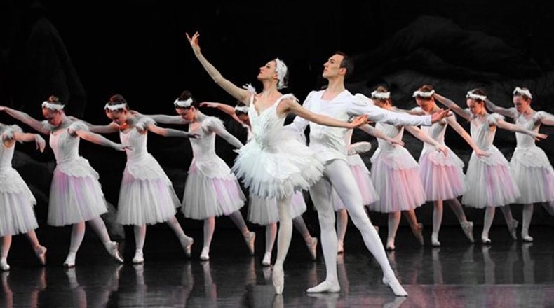 English Youth Ballet Swan Lake